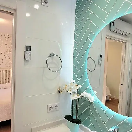 Tendillas Center Апартаменти *